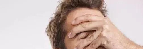  小刘|新婚当晚，乐极生悲，新郎被紧急送医，新娘医院里要求离婚