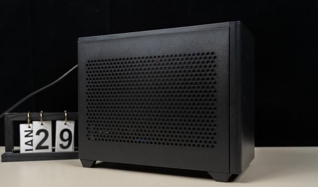  酷冷|设计精致，用料厚道、酷冷至尊NR200(魔方200)迷你机箱 评测