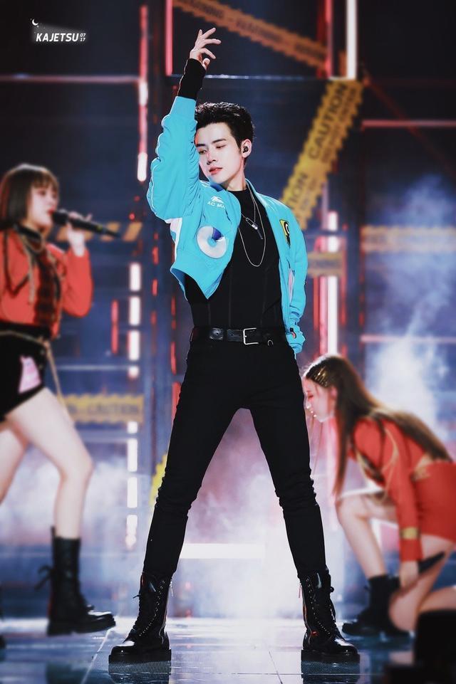 王大陆|看任豪和丁禹兮同框发现爱豆和演员最大的差距就在头身比例了