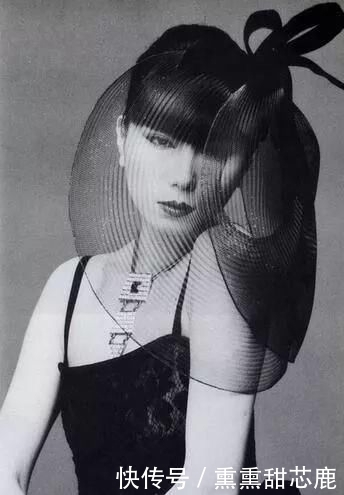 亚洲|她是性感又危险的东瀛美人，也是首位在巴黎时装周走秀的亚洲超模
