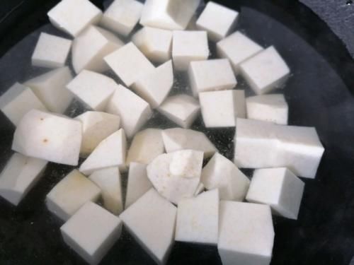 秋季|炖排骨别总放土豆，它才是“绝配”，味道鲜美又补水，秋季别错过