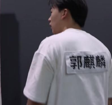  嘉宾|跑男最不爱露脸嘉宾，连baby都没招，经常背对镜头却最受欢迎