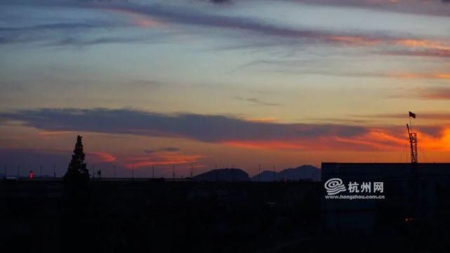 杭州段往杭州方向|返程高峰来了！杭州周边高速大流量排队…地铁公交运营有调整