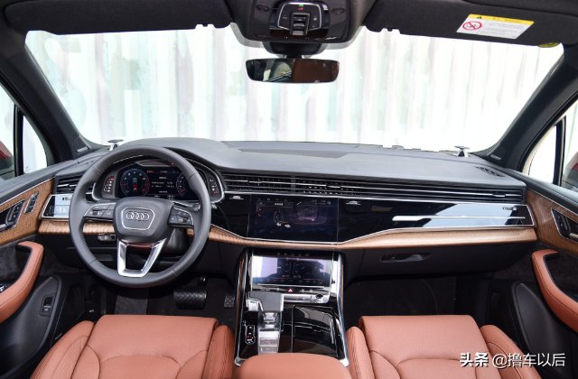 全新|全新奥迪Q7，现跌至64万没人懂，长5米配全时四驱，入门级也香