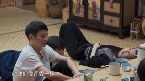 吴昕|快乐家族幕后故事曝光,维嘉谢娜曾经只能在台下做评委团,看着吴昕海涛主持