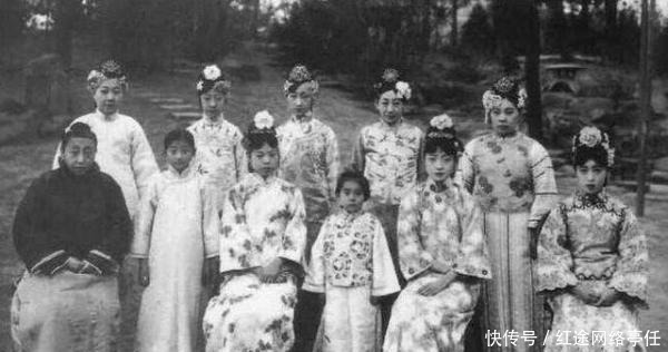 真实|揭秘:旧照片还原真实的清朝选秀选美的过程,秀女们容貌令人难忘