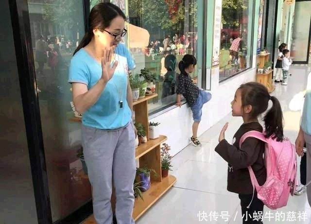孩子的性格|娃是被谁带大的,打个招呼就知道?妈妈一个人带大的娃,特征鲜明