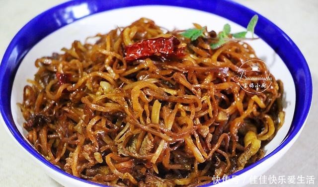 朋友圈|晒晒我家晚餐,发到朋友圈有人乐了,都是东北菜,嘎嘎香!