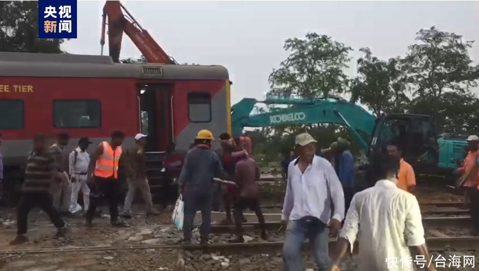 印度列车相撞事故搜救工作结束 维修人员正在修复轨道恢复交通