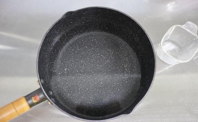  酸辣|“秋老虎”来了，自制1碗酸辣凉粉，开胃填饱肚子，还不担心长肉