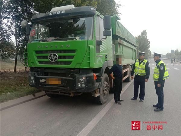 群众|高青交警接群众举报 一举查获3起超载