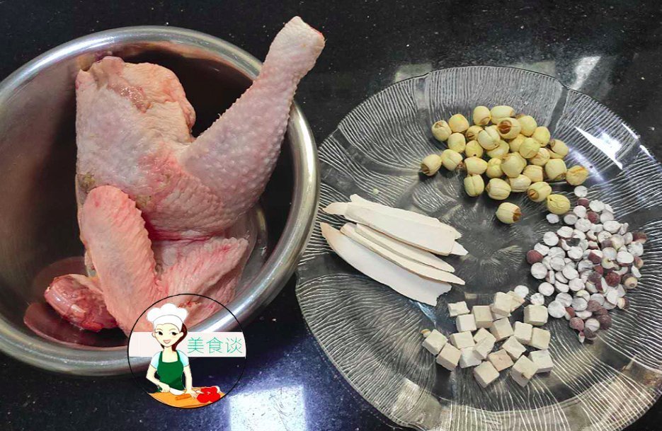 样食|入秋后,煲鸡汤多加这4样食材,鲜甜滋补不上火,大人小孩都爱喝