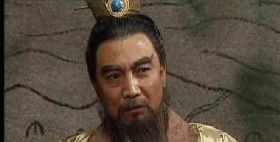 方天画戟|《三国演义》两大背黑锅者,一人得到好处,一人为此丢了性命