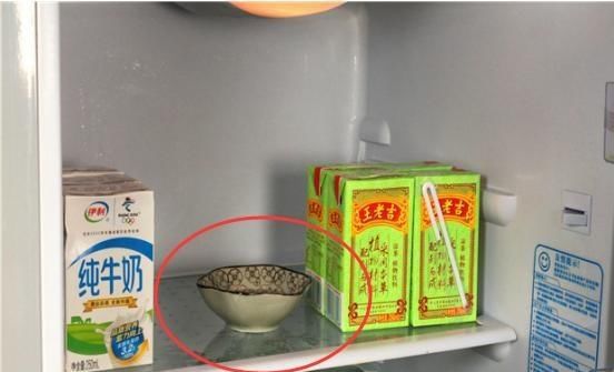 方法|才发现，白醋倒在手心真的很实用，这个方法花钱也买不来，收藏了