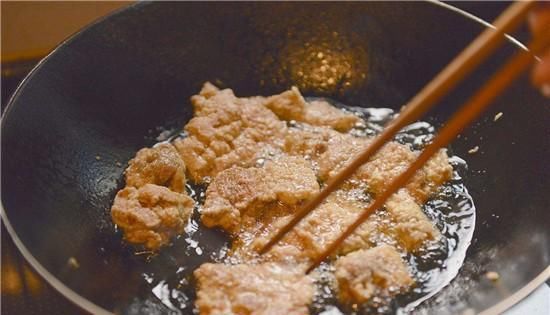  小看|别小看炸酥肉这个小主角，可当零食也可涮菜，还能炒一盘菜