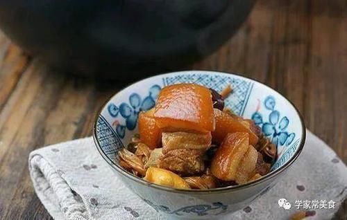  茶香|美食推荐：咸蛋黄焗虾、金针菜炖五花肉、茶香花生藕