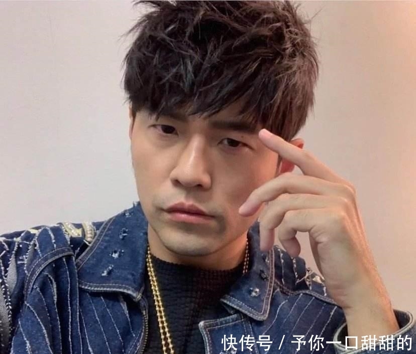  分钟|周杰伦直播首秀30分钟收入1900万！网友：钱都是数字！