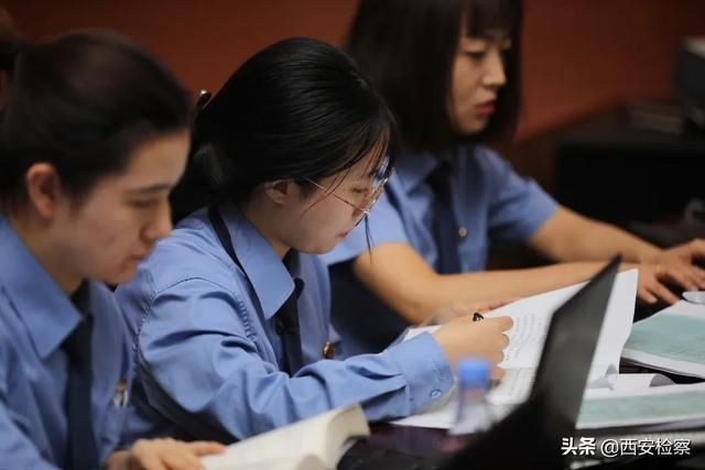 检察院|@同学们！看完你会发现，检察院里不仅仅只有法学生，还有