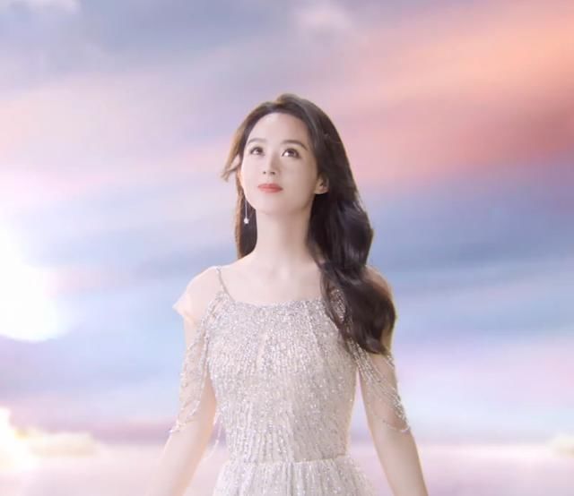  中餐厅|《中餐厅》赵丽颖煮甜品忘放糖，“一孕傻三年”？该来的总会来