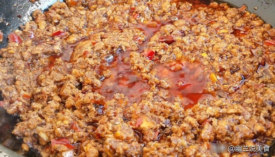 自制|教你自制香菇酱,做法简单, 香辣美味又下饭 ,好吃没有添加剂