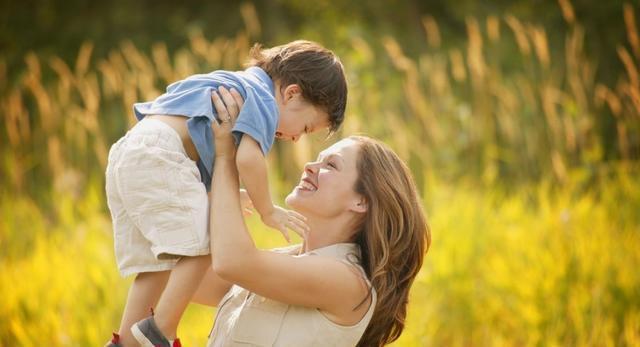 孩子|那些被父母从小吼骂的孩子,长大后都怎么样了?第二种最让人心疼