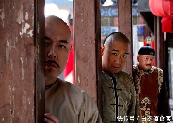 重聚|“铁三角”王刚张国立张铁林重聚,网友:70岁和珅老了