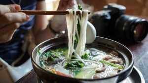 太好吃|北碚这家店开了27年,只卖三鲜砂锅米线,无数重庆人慕名打卡