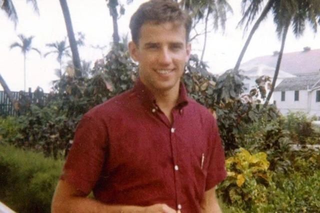 拜登|三次参选终获提名，拜登：特朗普让美国处于黑暗之中