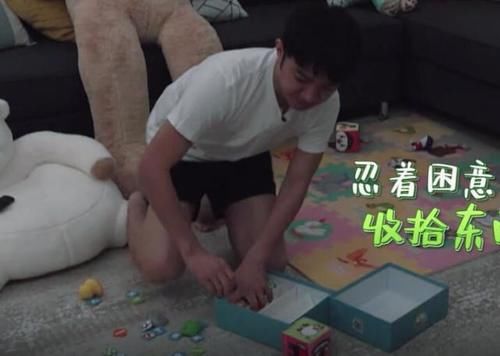  睡觉|李亚男二胎还抱娃睡觉，婆婆出镜帮带小叔子女儿，祖蓝：想要男孩