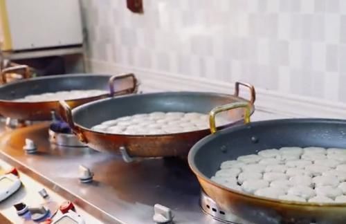 超弹|顺德一家上过央视的美食店，一块手打鱼饼做得超弹牙，生意很火爆