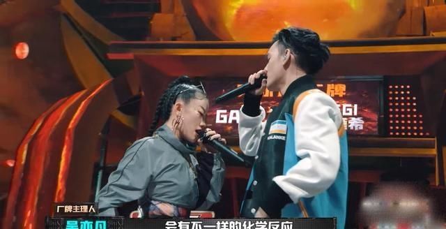  Battle|新说唱：队内Battle来袭，女Rapper纷纷遇强敌，爆音遭万妮达淘汰