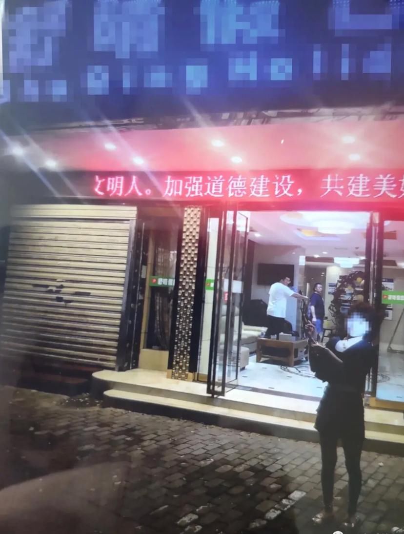 贩卖毒品|女子央求室友帮带货，室友硬被坑成毒贩