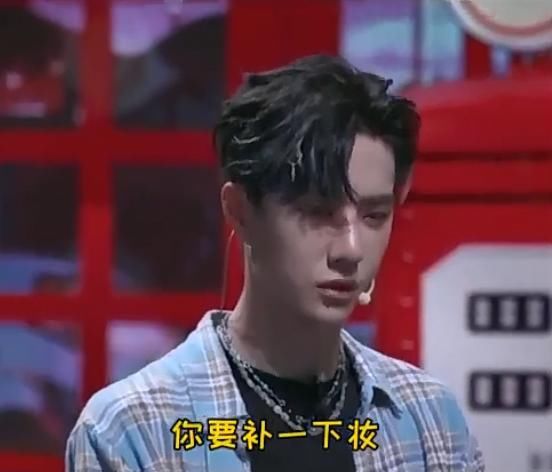  街舞|《街舞3》学员“挑逗”王一博，直男行为让粉丝放心