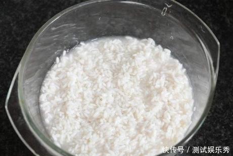 适合|珍珠丸子家常做法,一拌一裹一蒸,清淡健康还营养,适合干燥季节