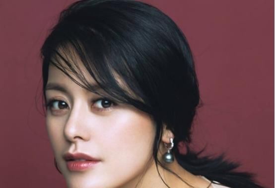  主角|胡歌都捧不红的女演员，出道16年当了38次主角，却一直火不起来