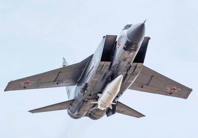 美军|美军下一代高速核巡航导弹进行迟来的测试,为何发动机离成熟很远