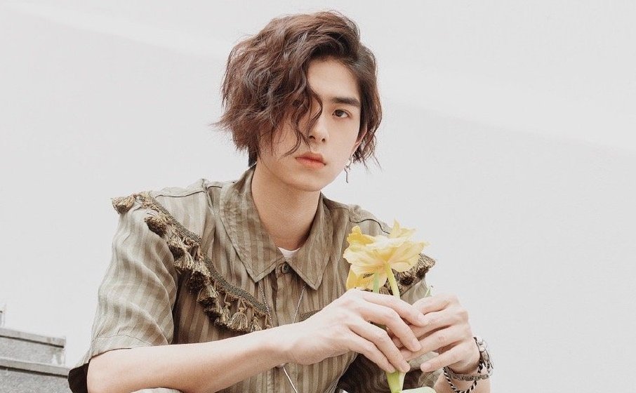  开播|《少年之名》学员有新剧开播，私信营销号求推广，卑微但励志