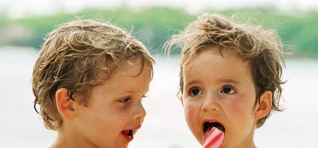 和睦|二孩和睦全靠“一碗水端平”？不，“合作关系”才是二宝友爱之道