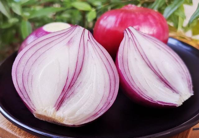  紫色|同样是洋葱，“紫色”和“白色”有啥区别？知道后别再买错了