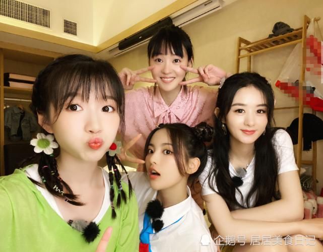  贫穷|《中餐厅4》杀青聚餐！看清桌上吃的啥菜，网友：贫穷限制想象！