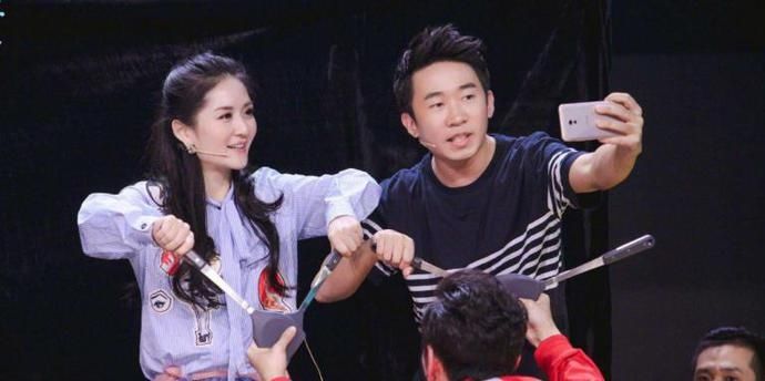  谢娜|杨迪综艺节目下跪感谢父母，成功离不开谢娜，还记得华少吗？