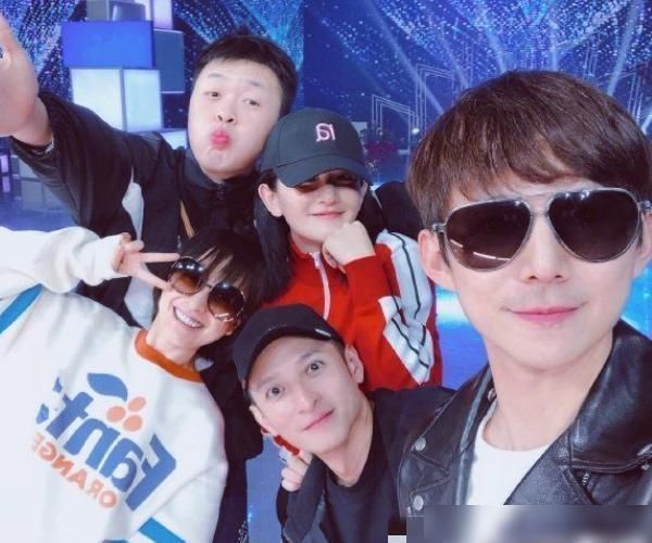  黄明昊|《快乐大本营》新人主持定黄明昊？先主持后拍戏，或成下个王一博