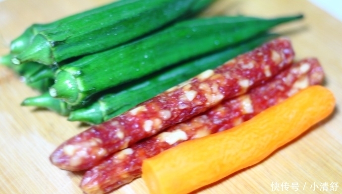 秋葵|秋葵第一次这么做,又简单又营养,不吃秋葵的孩子都夸太好吃