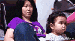 妹子|“妹子,你腰上的纹身真有个性,看得我脸红了”好一个出入平安啊哈哈哈