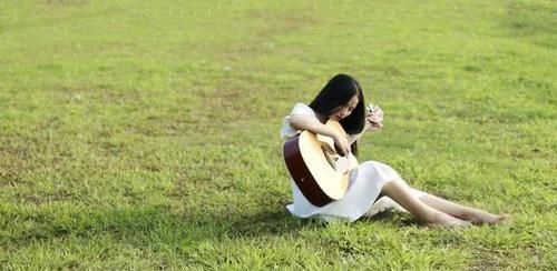  爱你|男人这些行为，就是暗示他不喜欢你，别太执着了