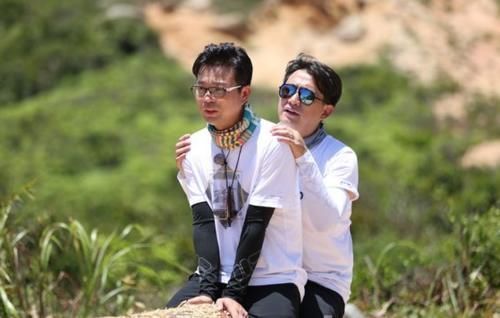  独自|王迅彻底离开《极限挑战》了他独自去到陆家嘴天桥，已说明一切