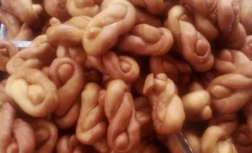  蜂蜜|蜂蜜麻花怎么做？蜂蜜软麻花的家常做法