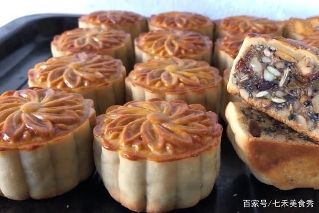 做法|临近中秋,五仁月饼的做法和步骤都在这里,好吃不腻,越嚼越香
