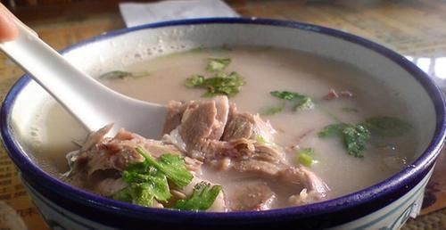 草莓|四种“洗不干净”的水果,全吃过的都是牛人,我只吃过杨梅!