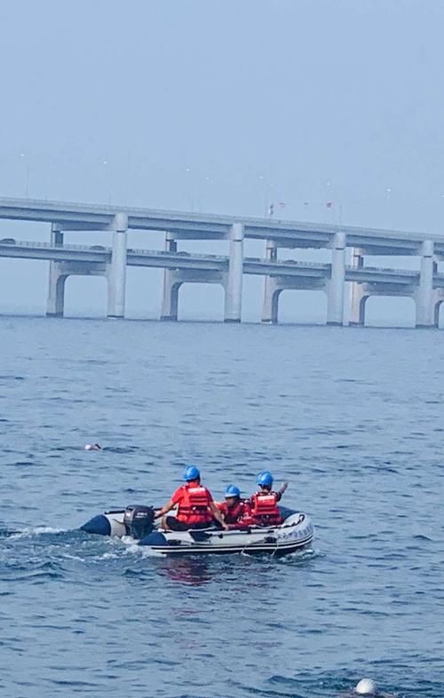  游泳|星海广场附近海域打捞起一男子遗体 身带浮漂疑为游泳溺水